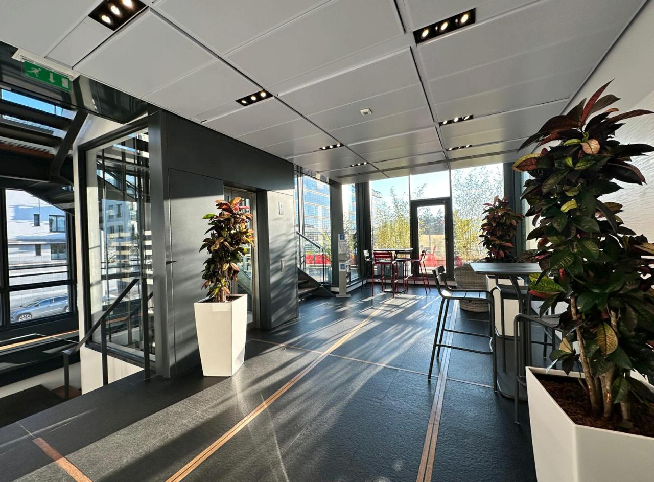 Bureau Issy-les-Moulineaux 2082m² Vente bureau Issy-les-Moulineaux Hauts-de-Seine OVBUR2530034 1